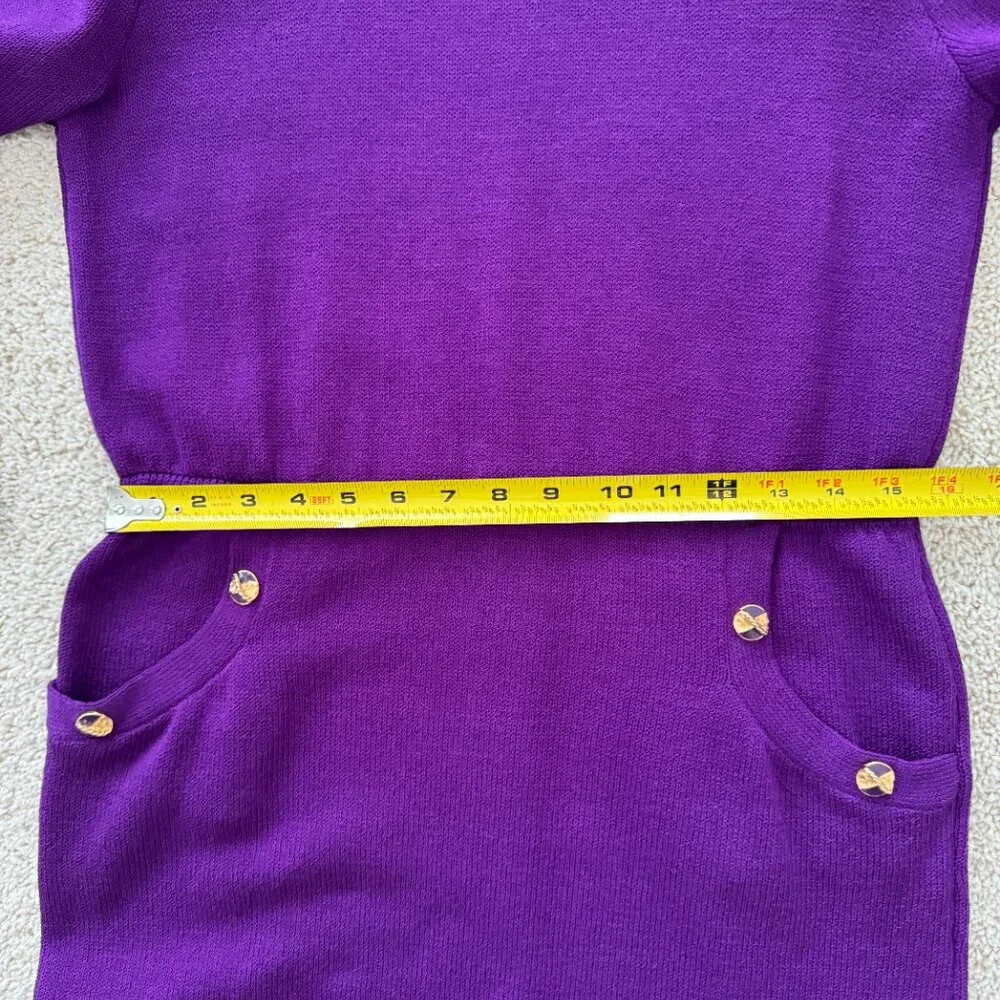 Timeless vintage,  long-sleeved St. John knit sweater dress, size 4 - Picture 10 of 12